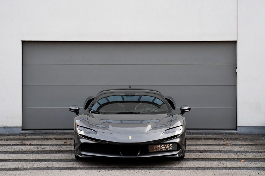 Ferrari SF90 2021