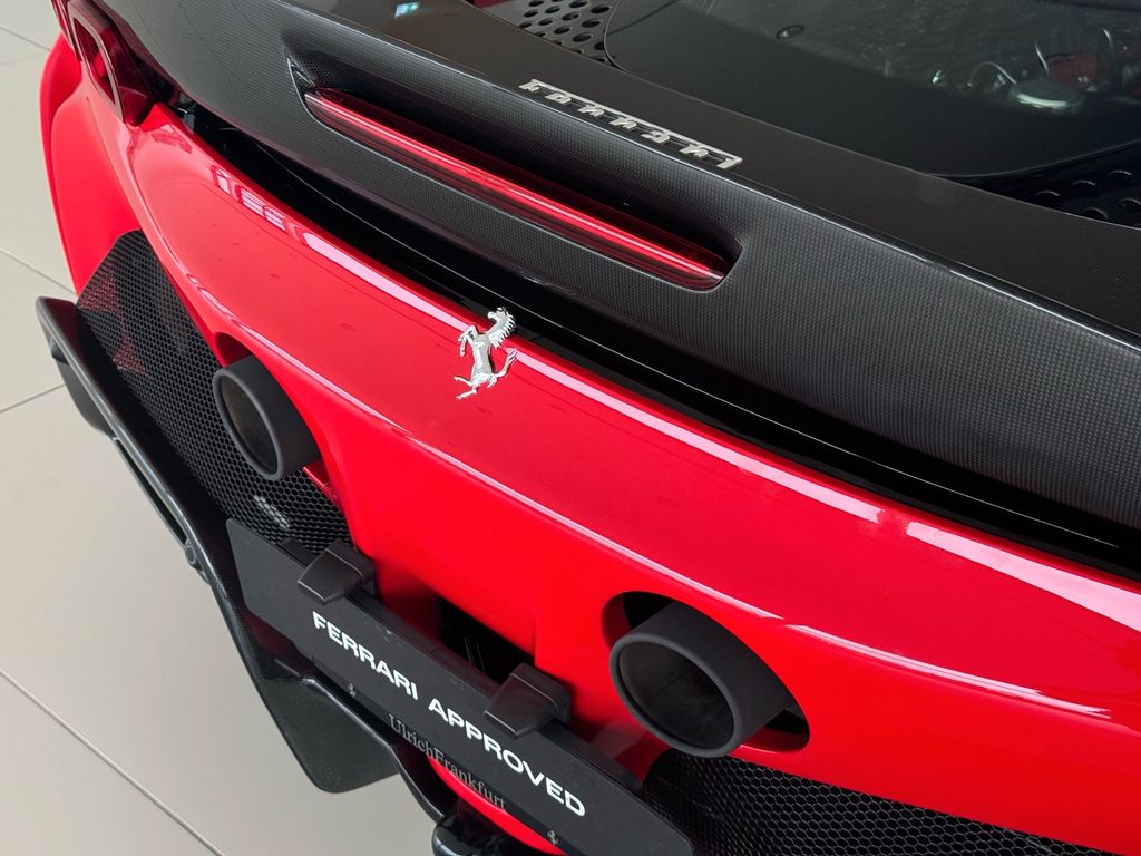 Ferrari SF90 2023