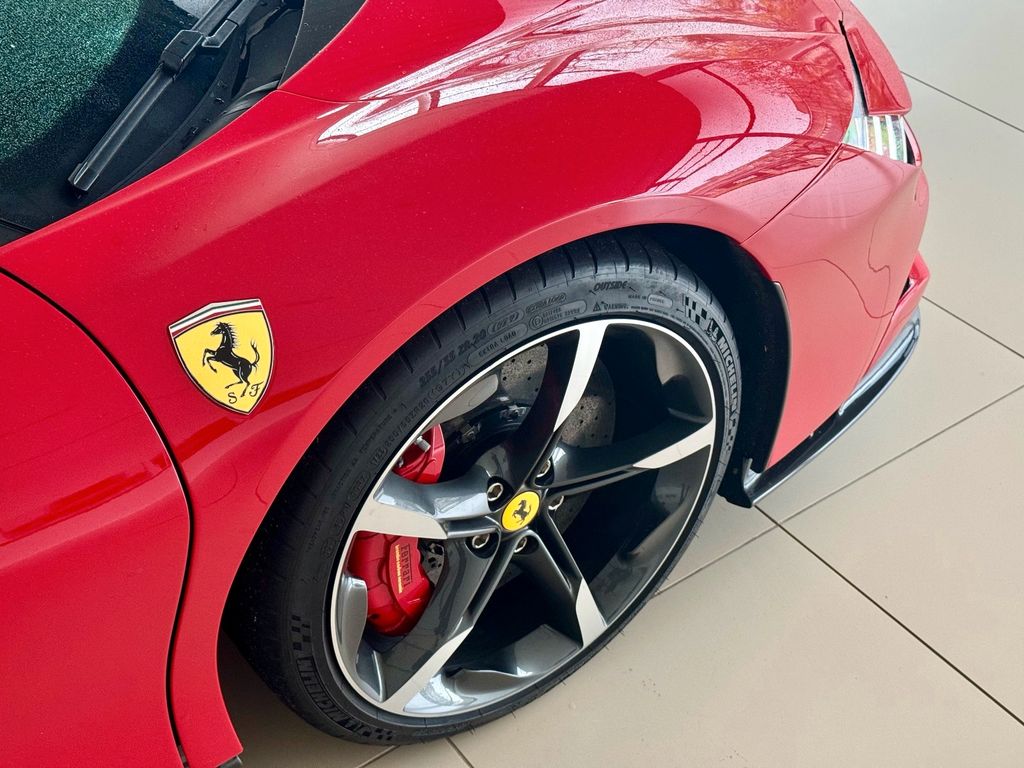 Ferrari SF90 2023