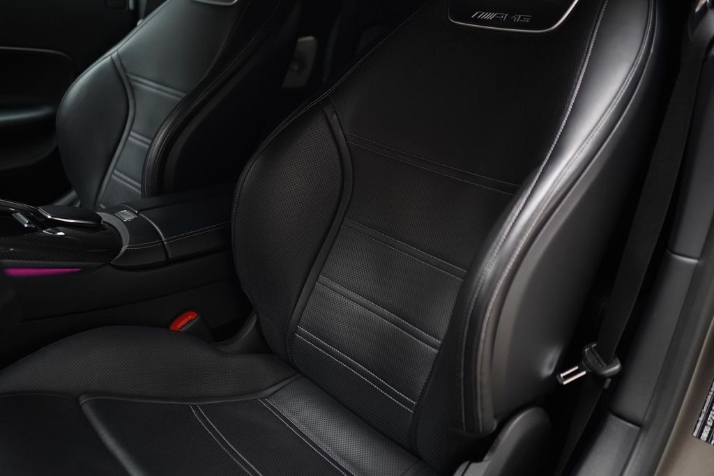 Mercedes-Benz SL 63 AMG 2023