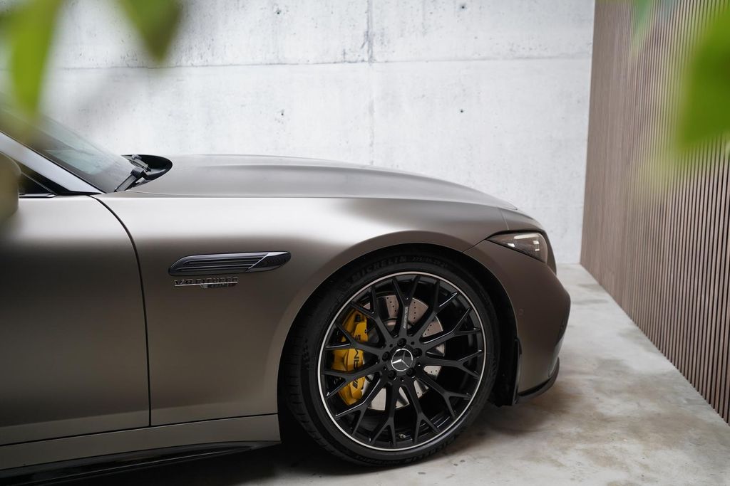 Mercedes-Benz SL 63 AMG 2023