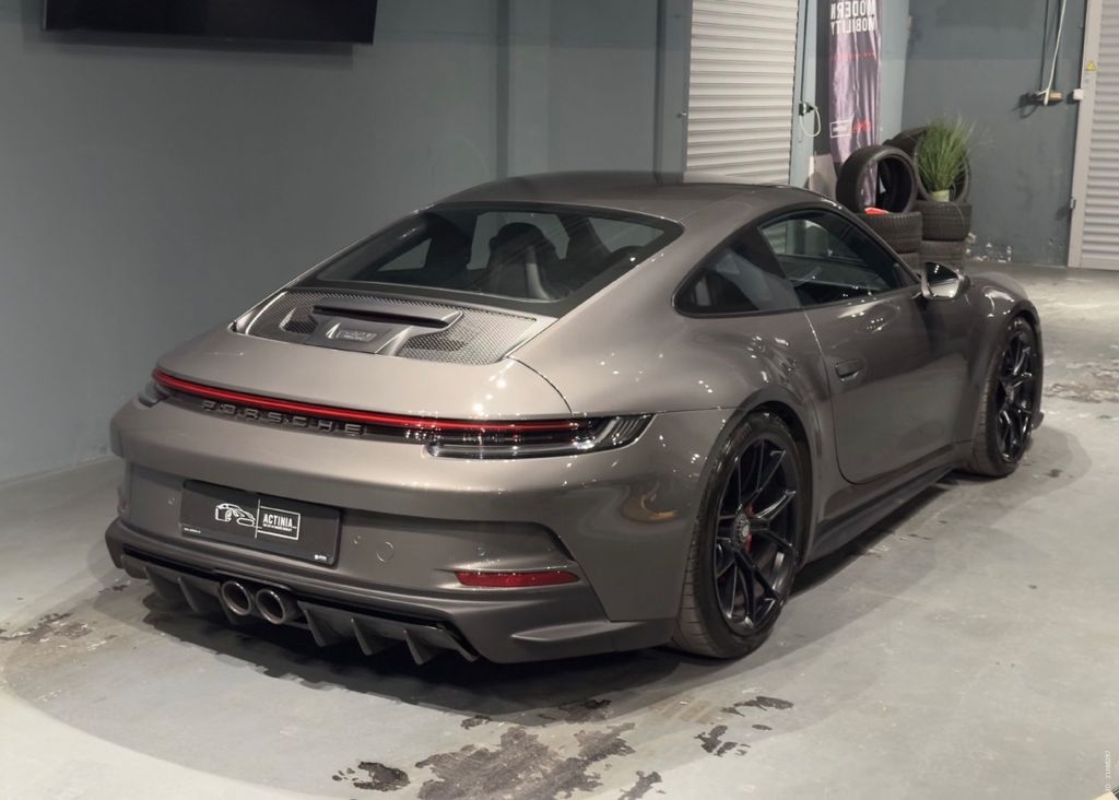 Porsche 992 2022