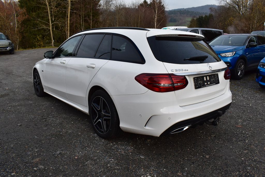 Mercedes-Benz C 300 2021