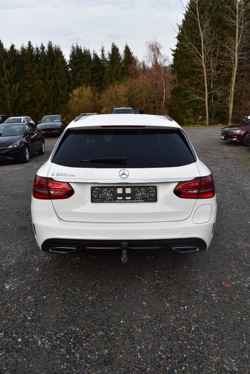 Mercedes-Benz C 300 2021