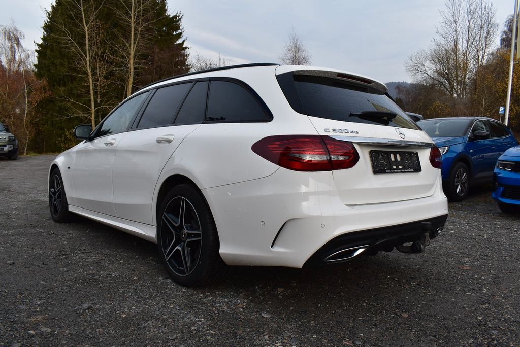 Mercedes-Benz C 300 2021