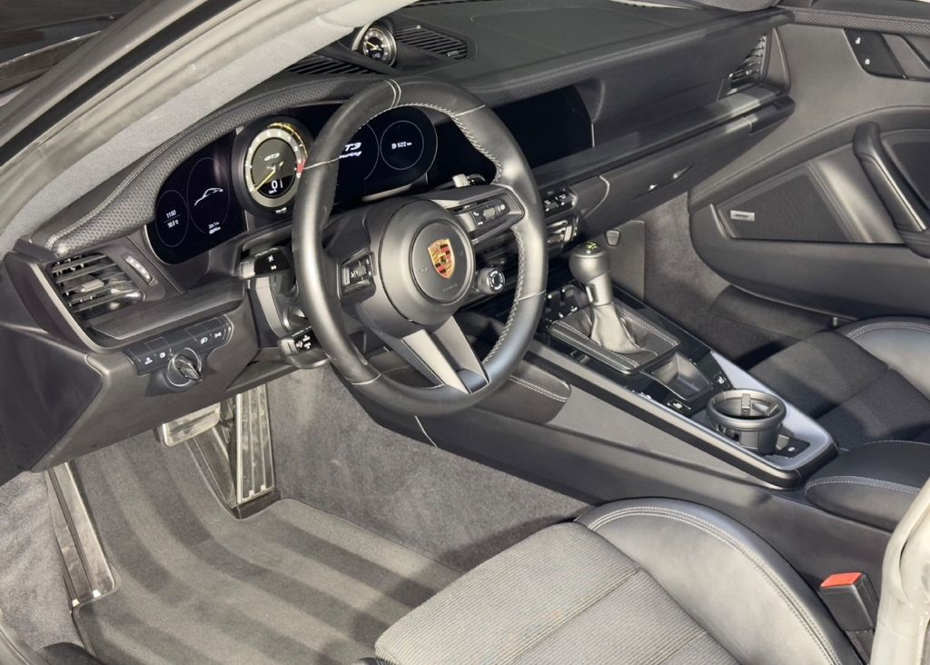 Porsche 992 2022