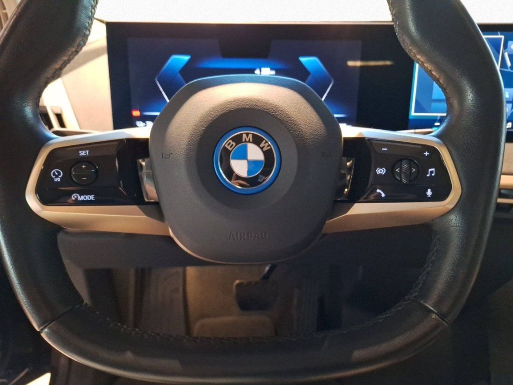 BMW iX 2023