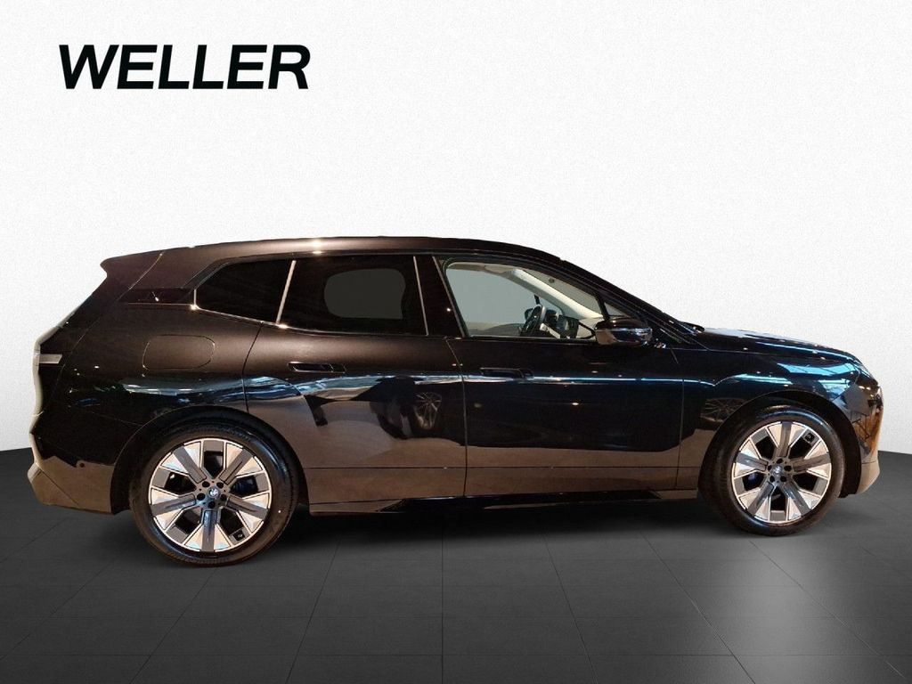 BMW iX 2023
