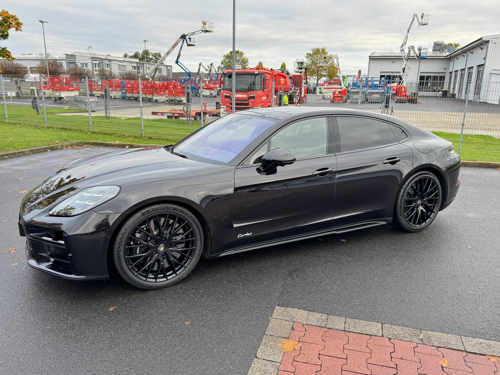 Porsche Panamera 2024
