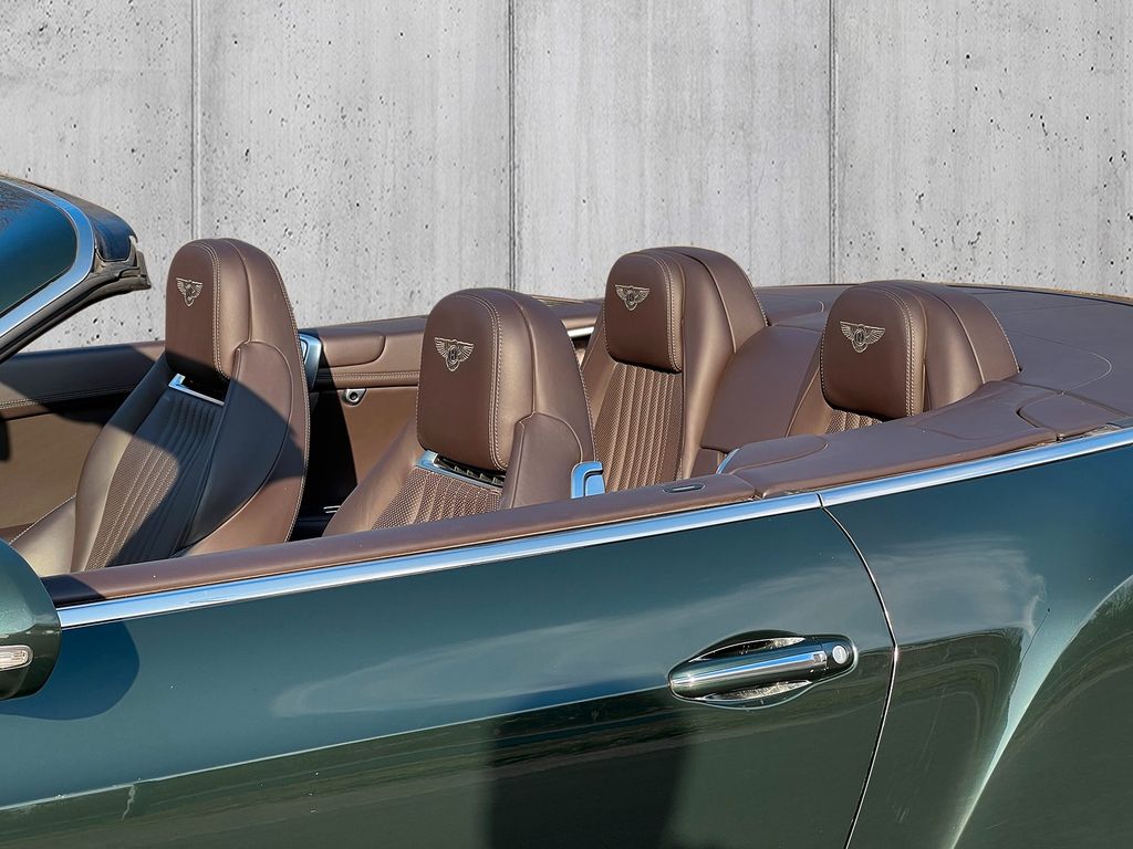 Bentley Continental GTC 2016