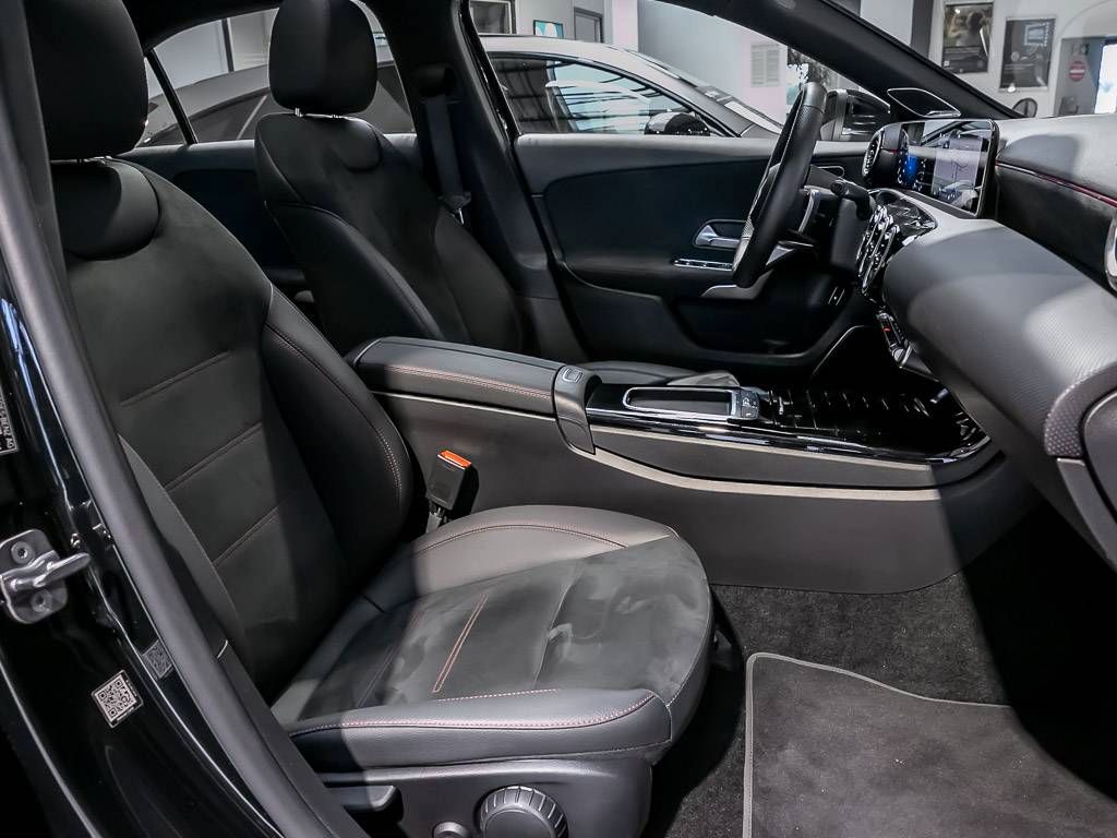Mercedes-Benz A 250 2025