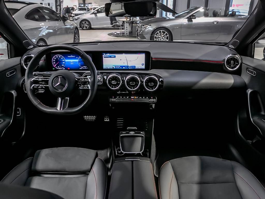 Mercedes-Benz A 250 2025
