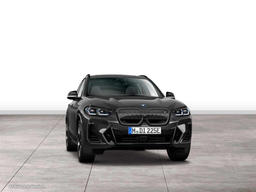 BMW iX3 2023