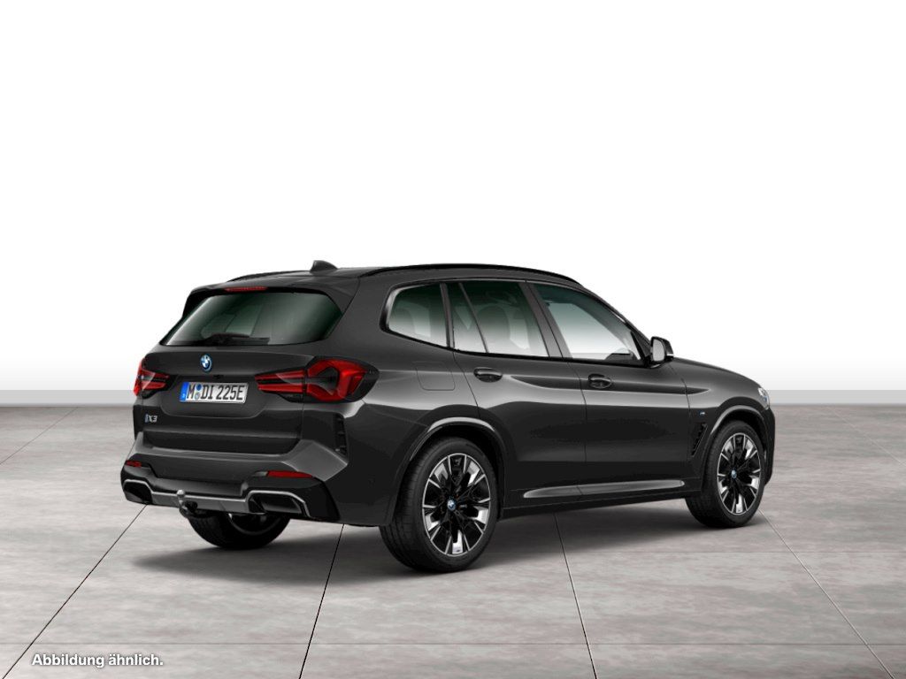 BMW iX3 2023