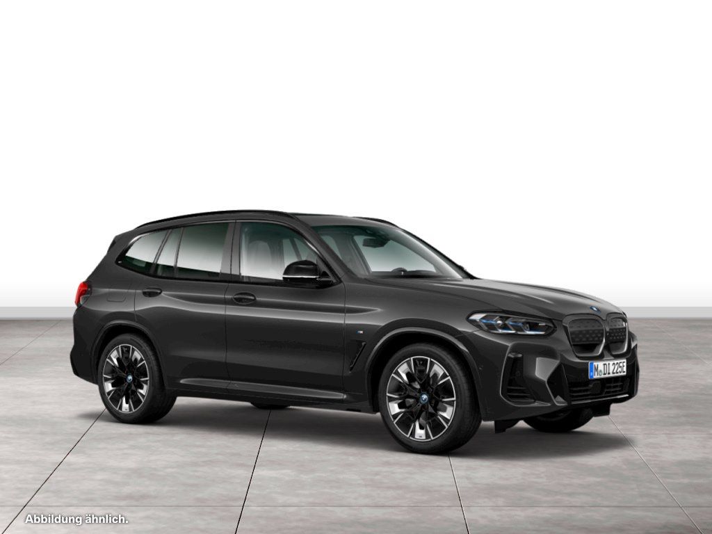 BMW iX3 2023