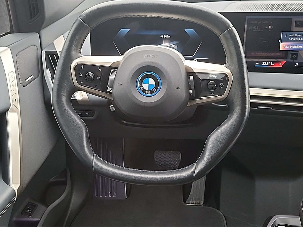 BMW iX 2023