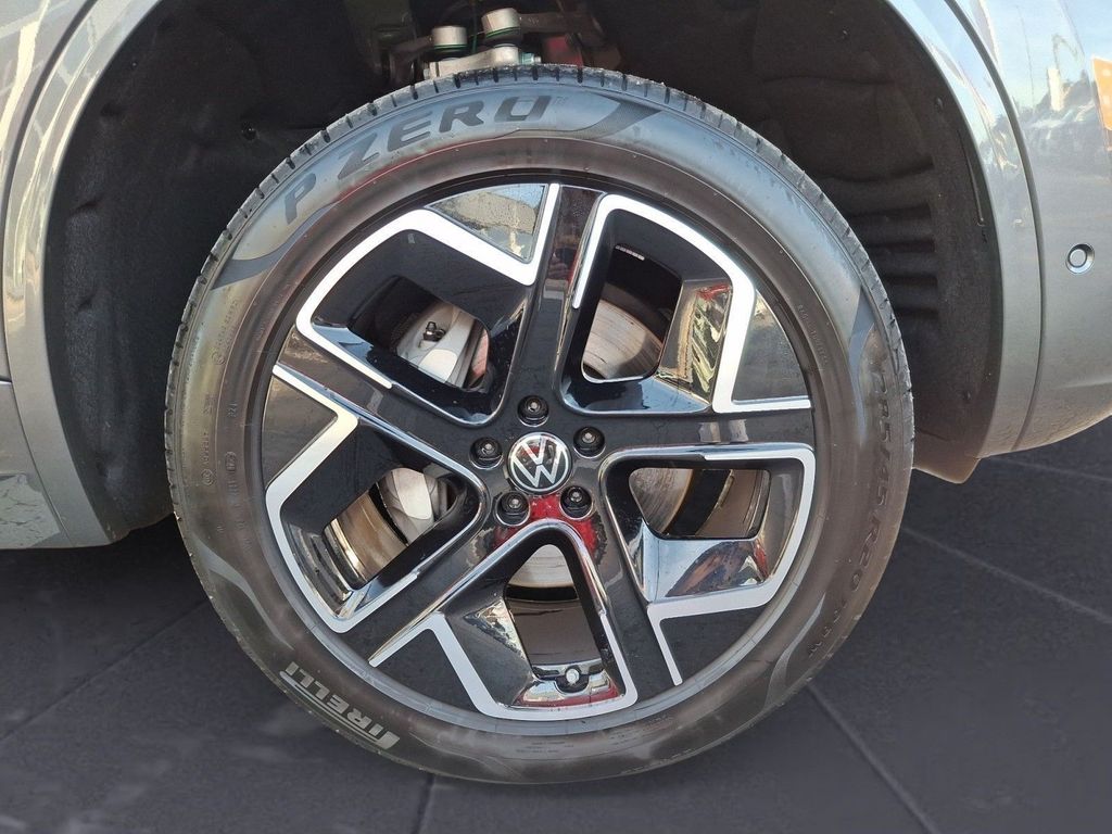 Volkswagen Touareg 2025