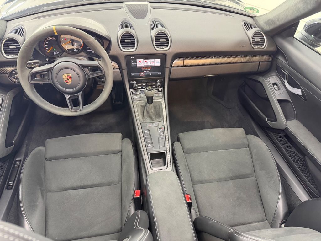 Porsche Boxster 2025