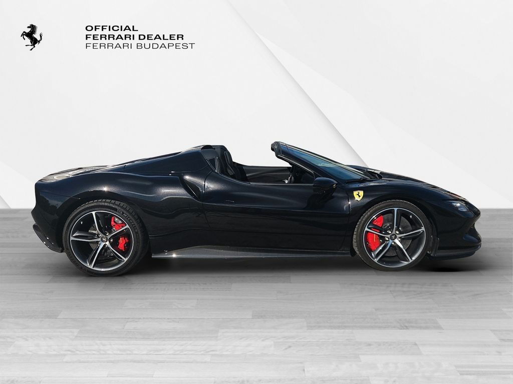 Ferrari 296 GTS 2024