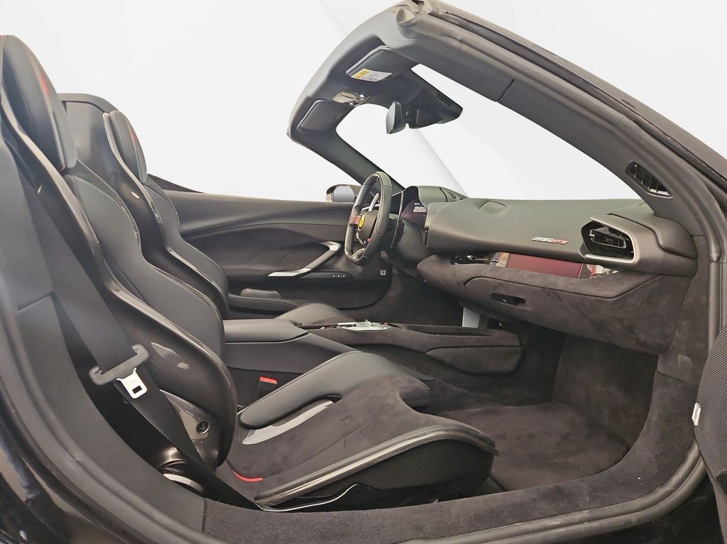 Ferrari 296 GTS 2024