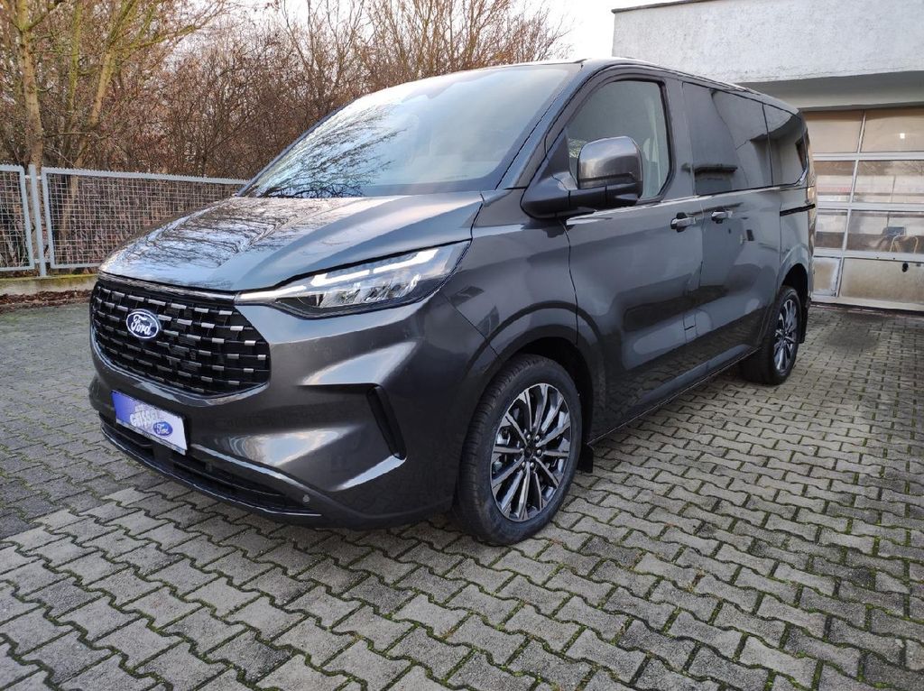 Ford Tourneo Custom 2025