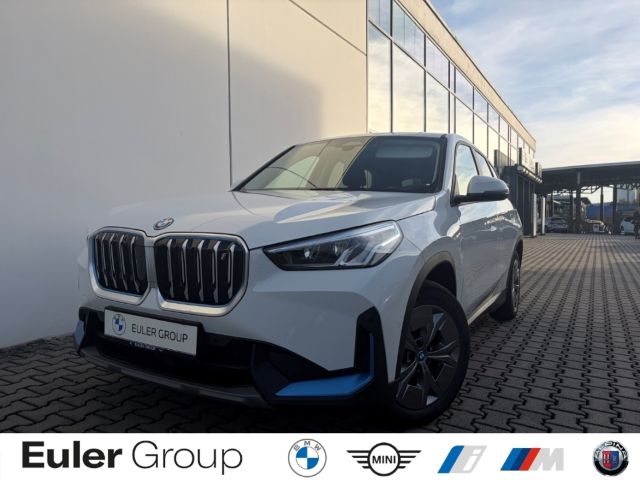BMW iX1 2023