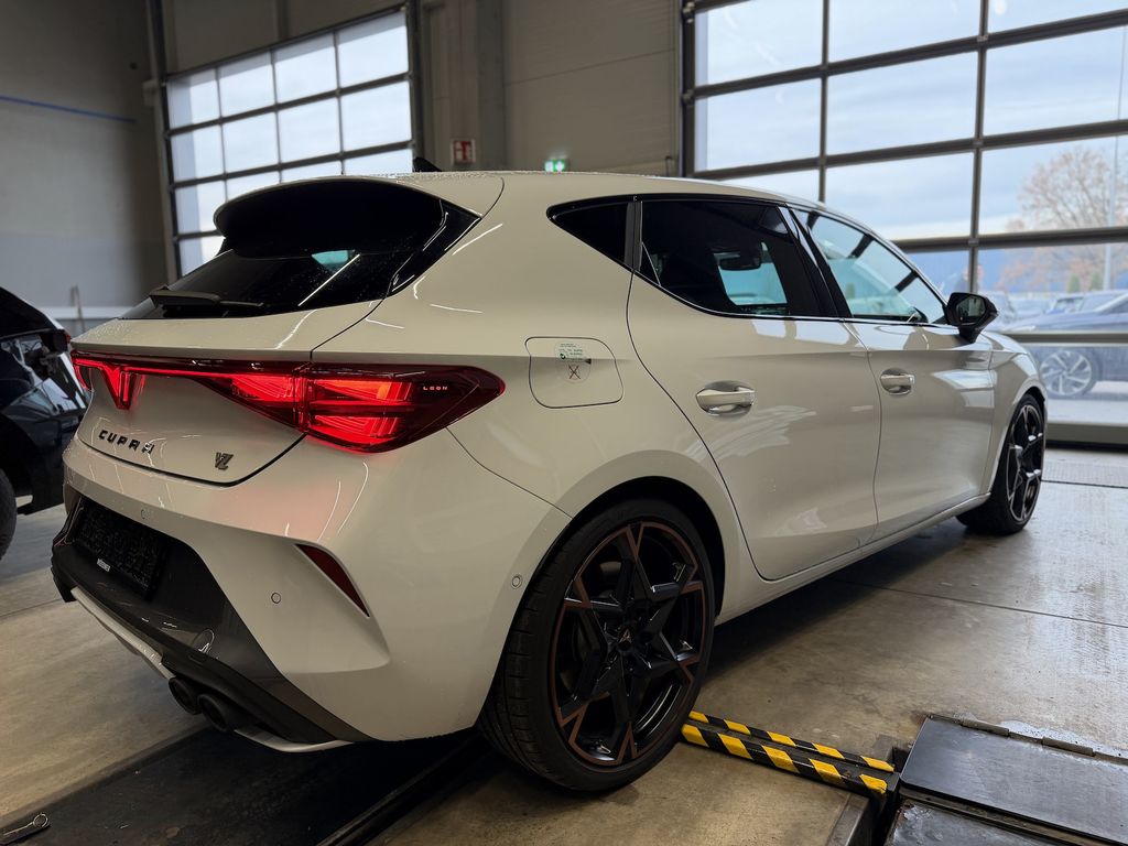 Cupra Leon 2025
