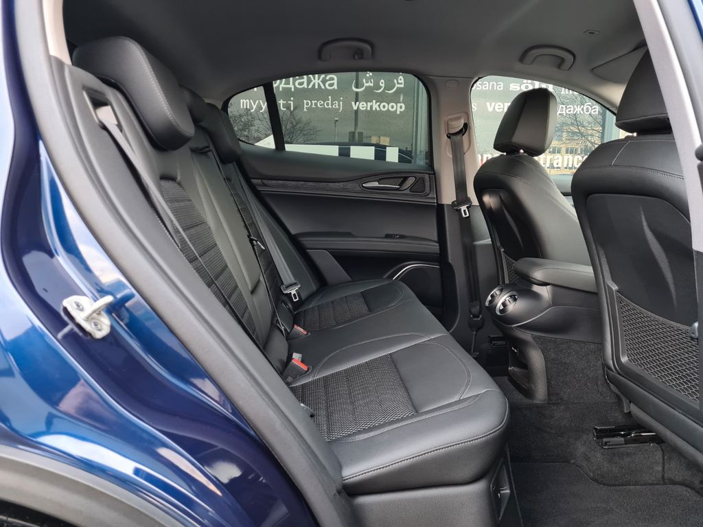 Alfa Romeo Stelvio 2021