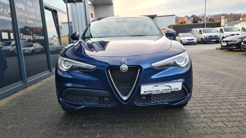 Alfa Romeo Stelvio 2021