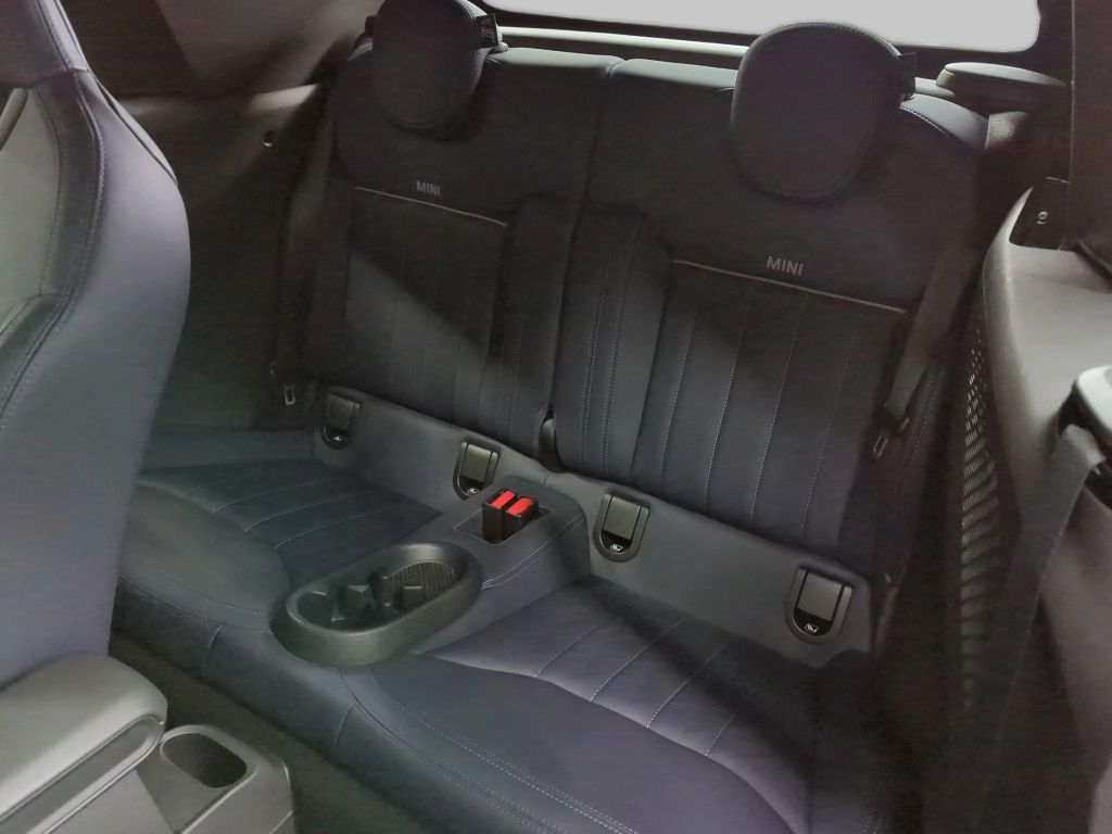 MINI Cooper Cabrio 2024