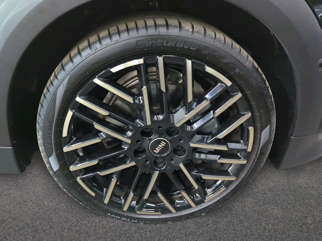 MINI Cooper Cabrio 2024