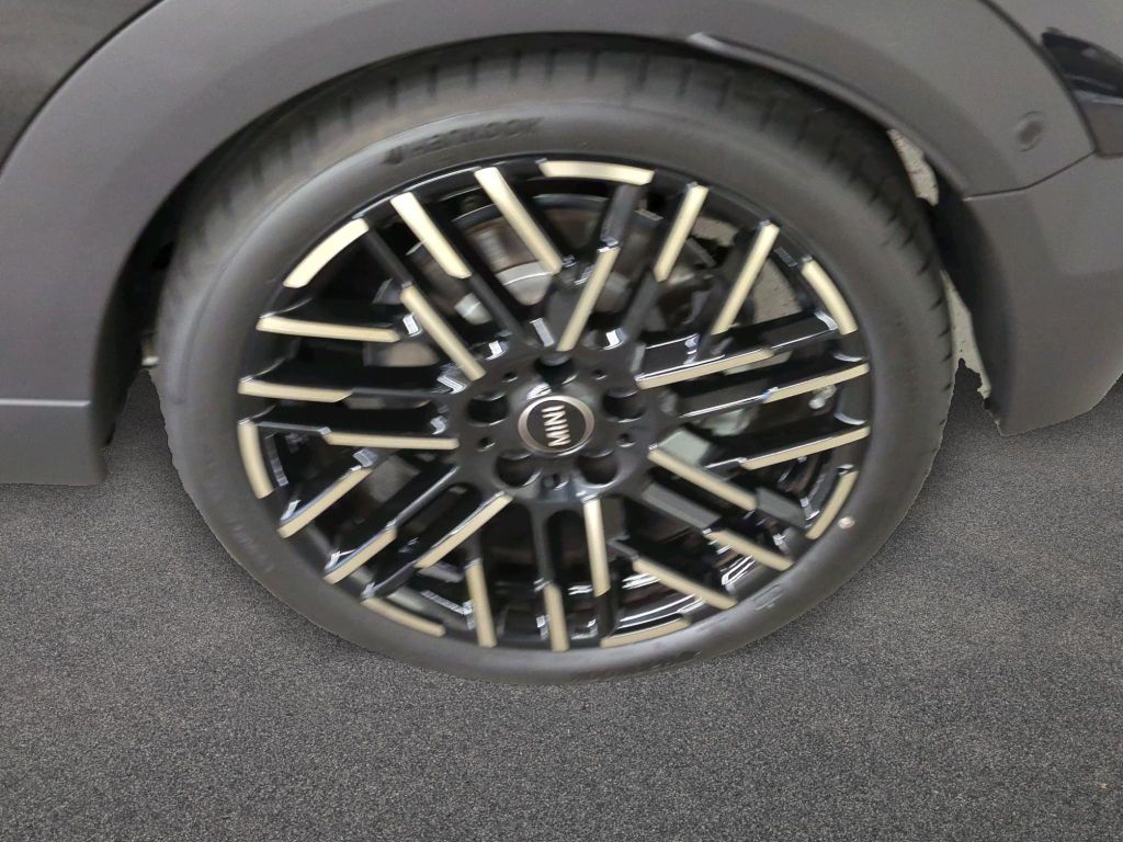 MINI Cooper Cabrio 2024