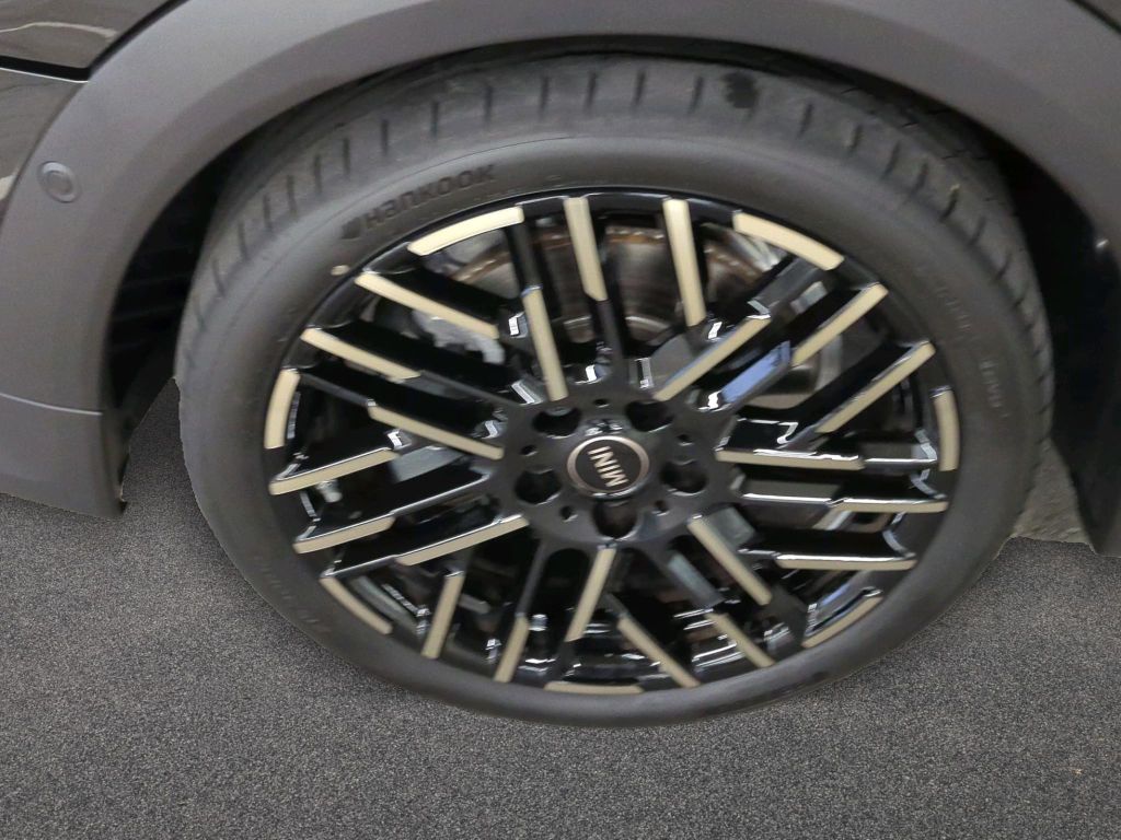 MINI Cooper Cabrio 2024