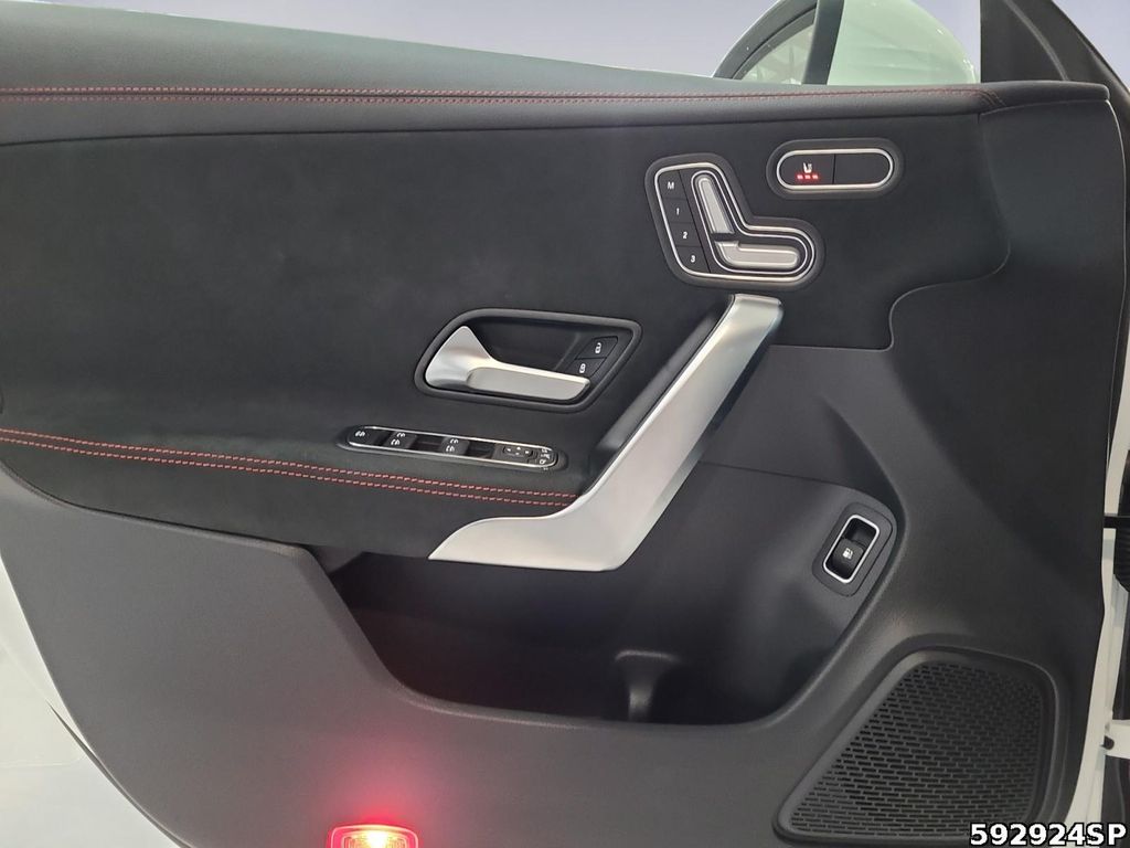 Mercedes-Benz CLA 250 2024