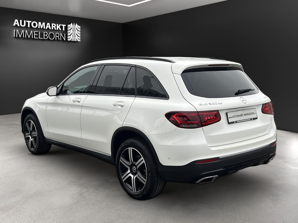 Mercedes-Benz GLC 300 2022