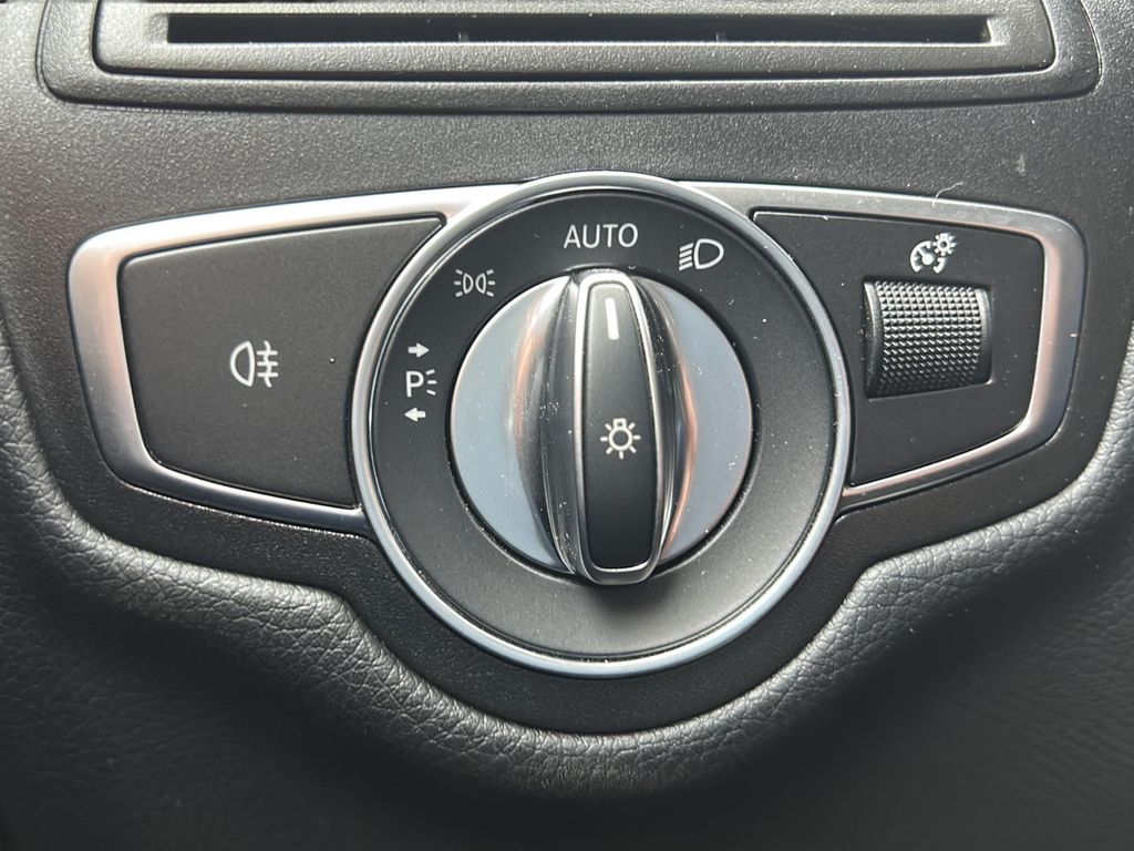 Mercedes-Benz GLC 300 2022