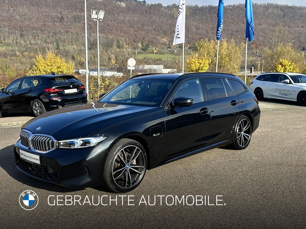 BMW 330 2022