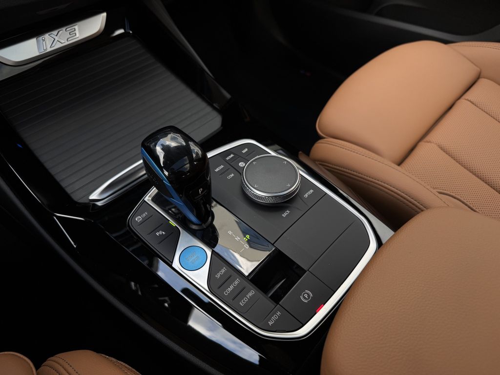BMW iX3 2022
