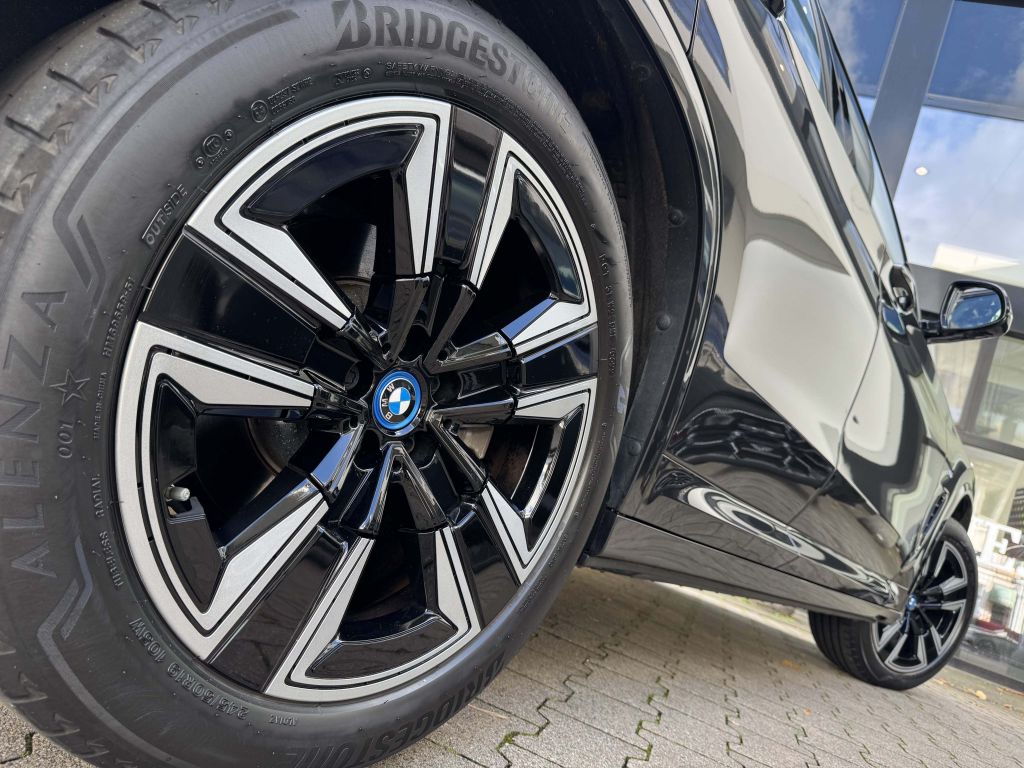 BMW iX3 2022