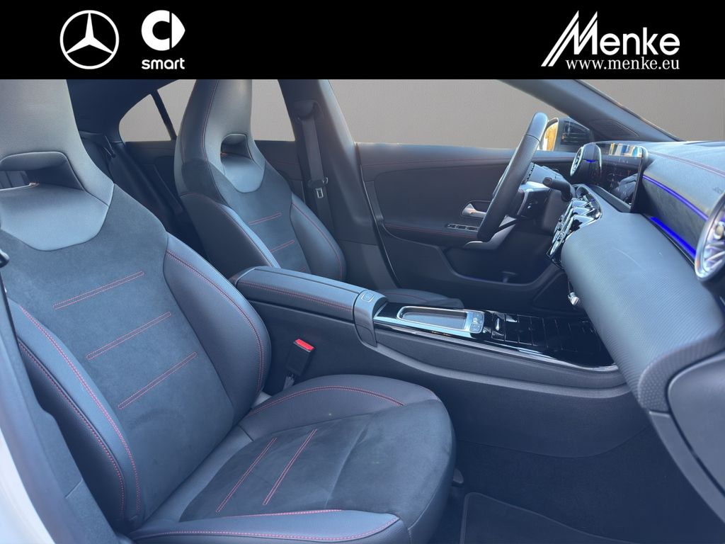 Mercedes-Benz CLA 200 2024