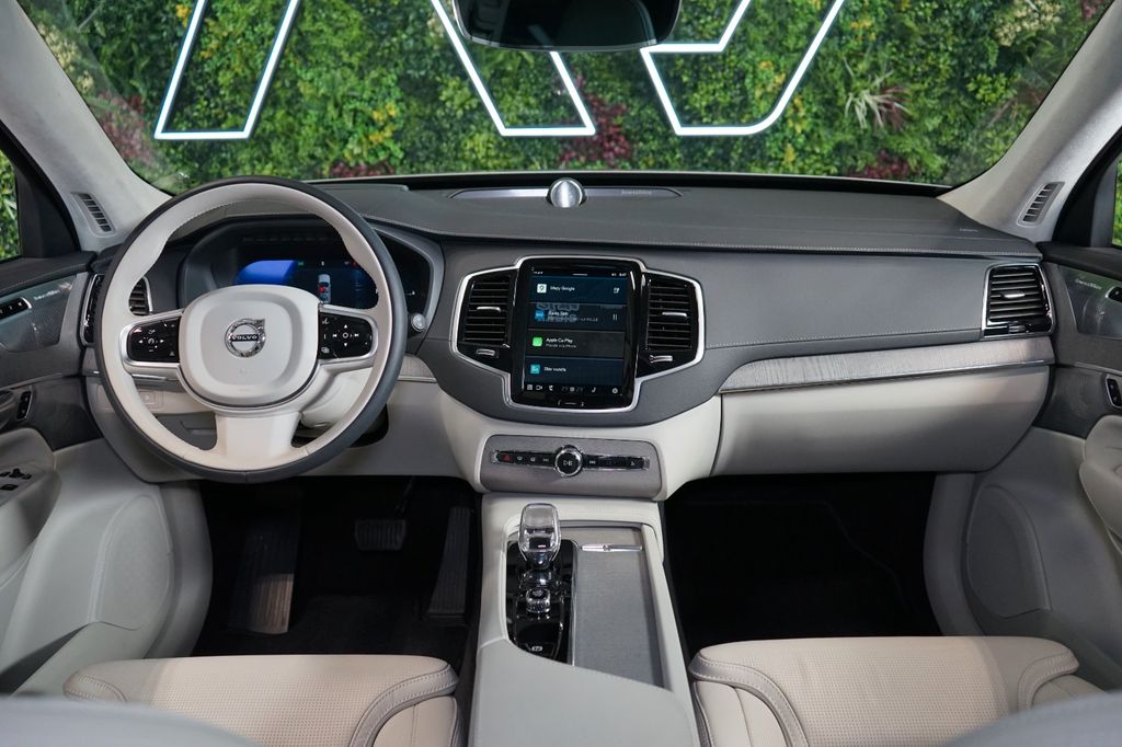 Volvo XC90 2024