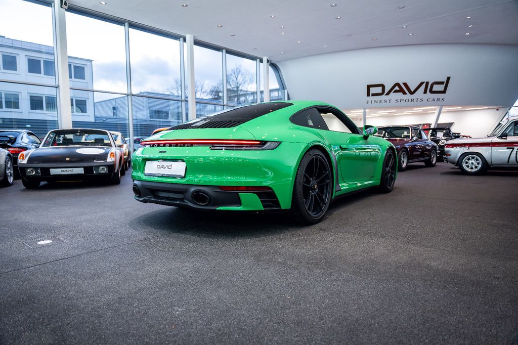 Porsche 992 2022