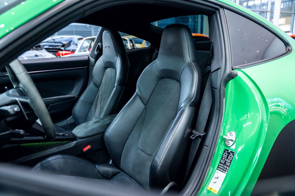 Porsche 992 2022