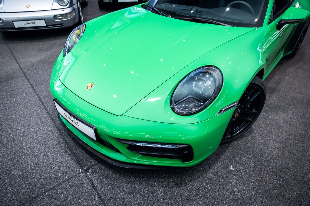 Porsche 992 2022