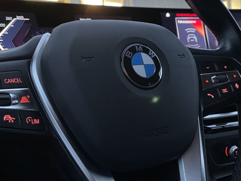 BMW 330 2022