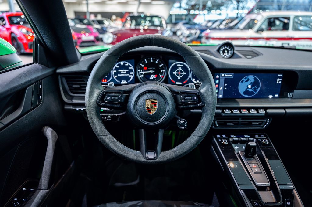 Porsche 992 2022