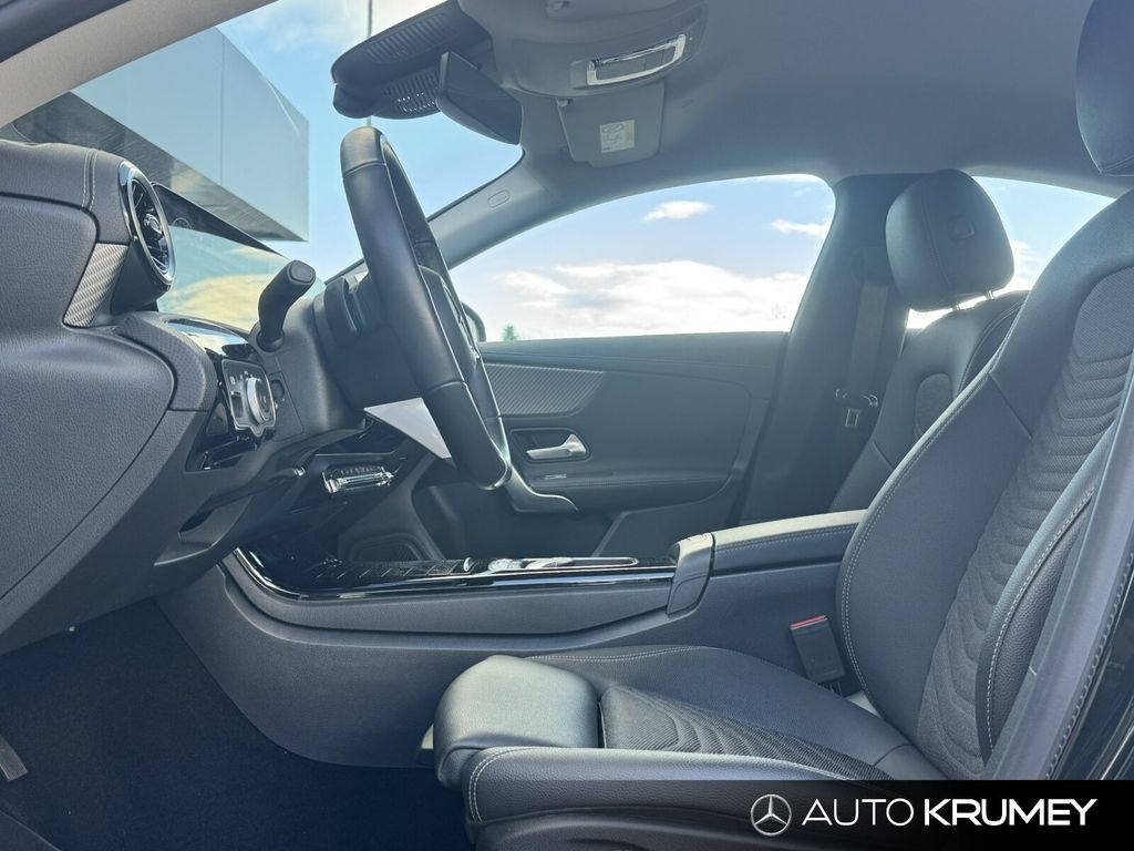 Mercedes-Benz CLA 180 2024