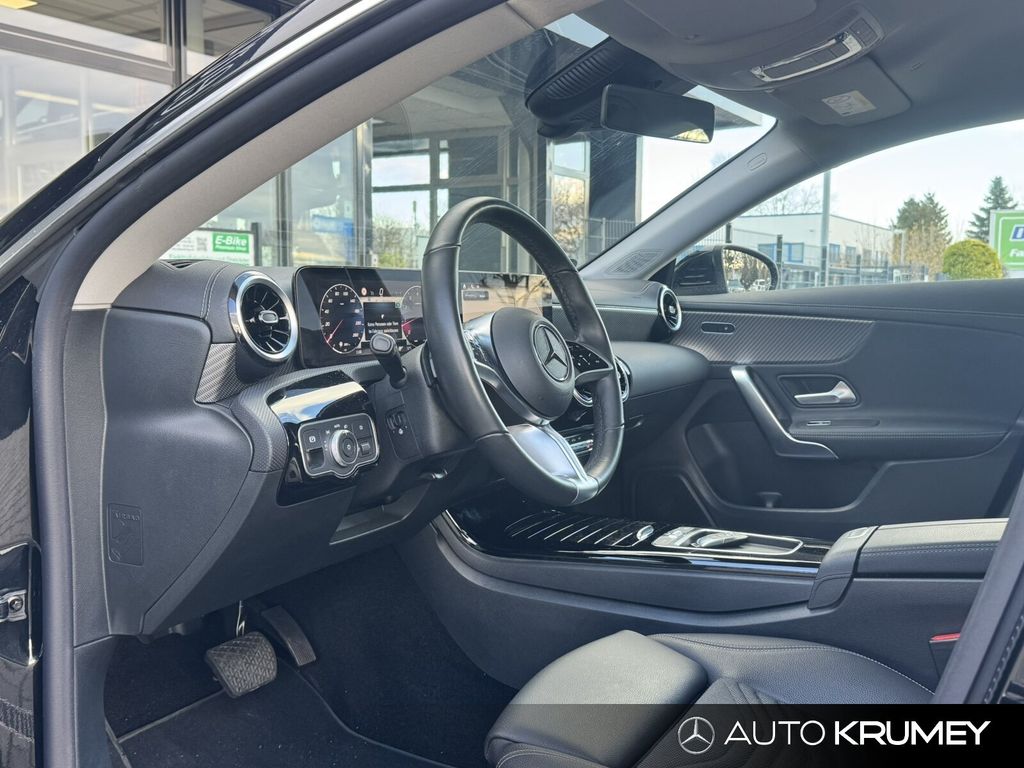 Mercedes-Benz CLA 180 2024