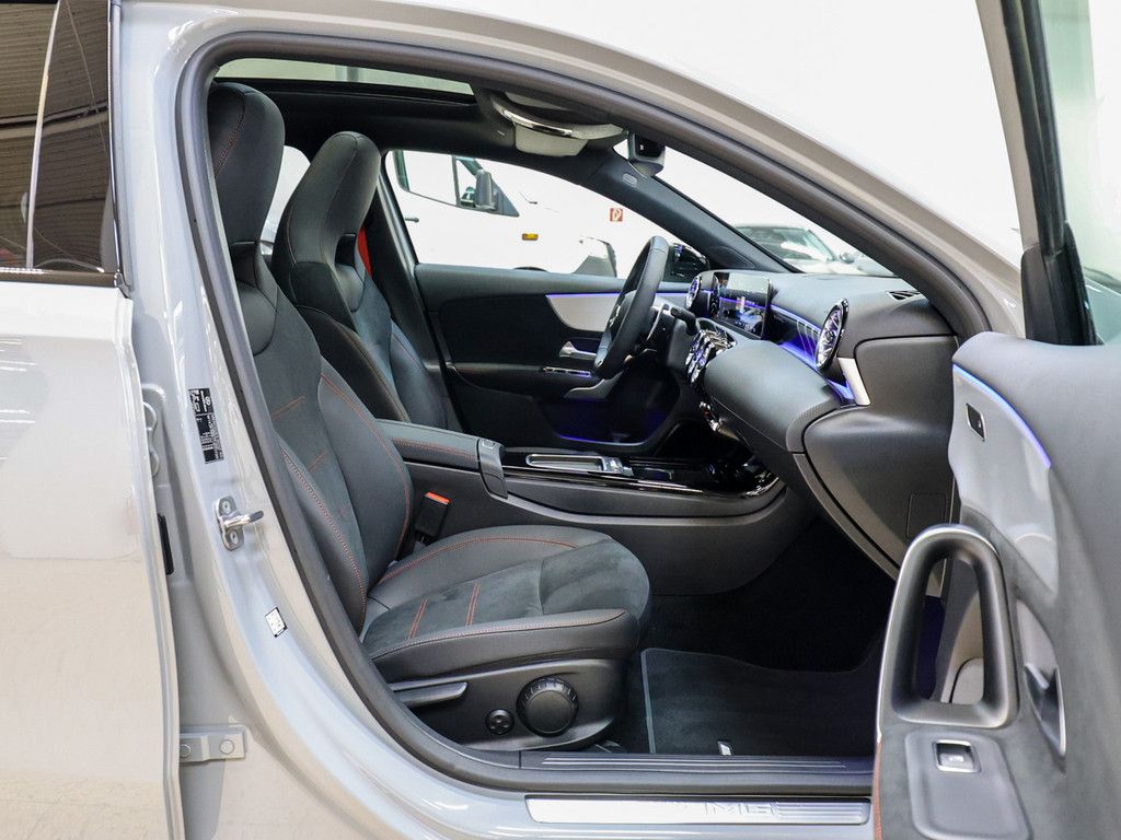 Mercedes-Benz A 35 AMG 2025