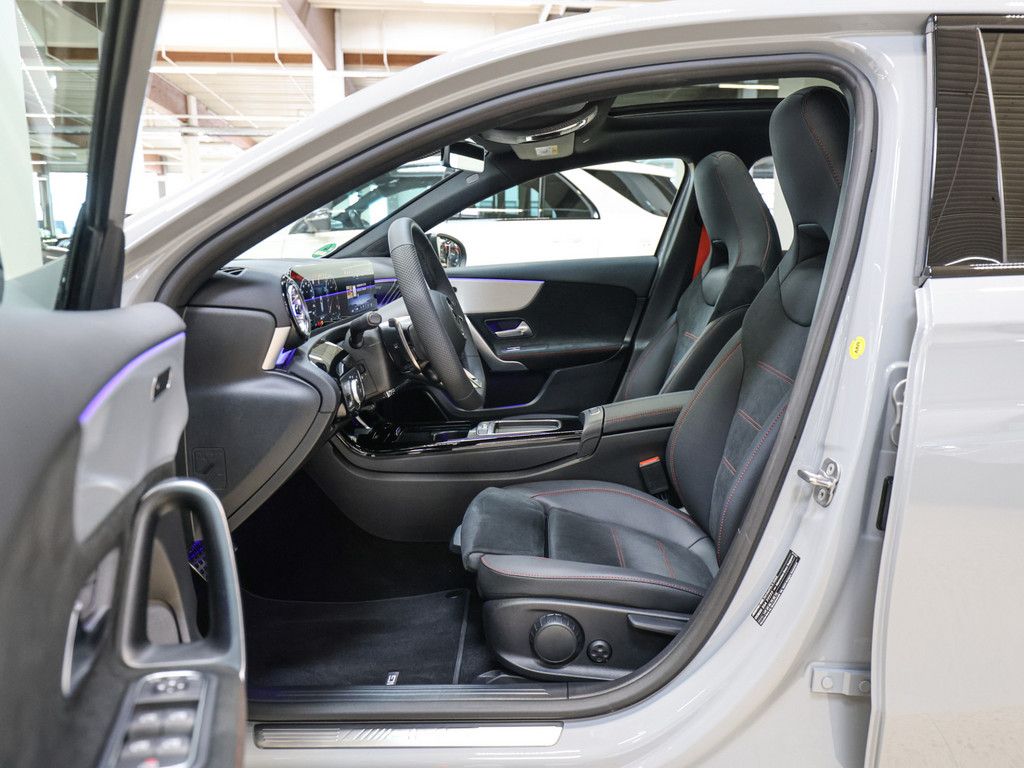 Mercedes-Benz A 35 AMG 2025